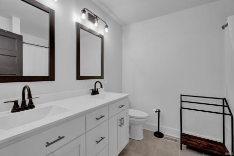 526 E Lucy Lane Ellettsville IN 47429