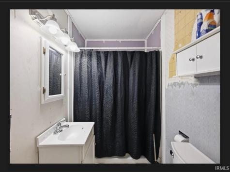 115 W Perrin Street Mulberry IN 46058
