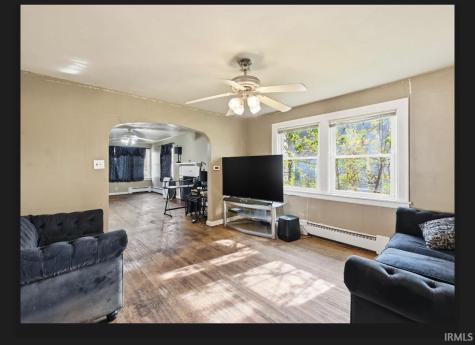 115 W Perrin Street Mulberry IN 46058