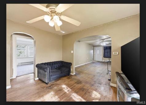 115 W Perrin Street Mulberry IN 46058