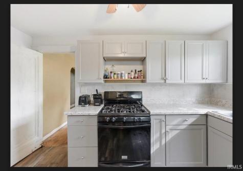 115 W Perrin Street Mulberry IN 46058