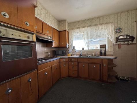 1411 N 12th Street Vincennes IN 47591