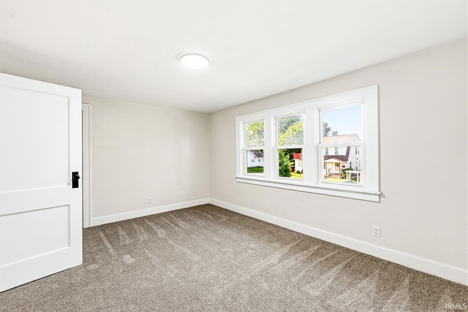 306 E Oakside Street South Bend IN 46614