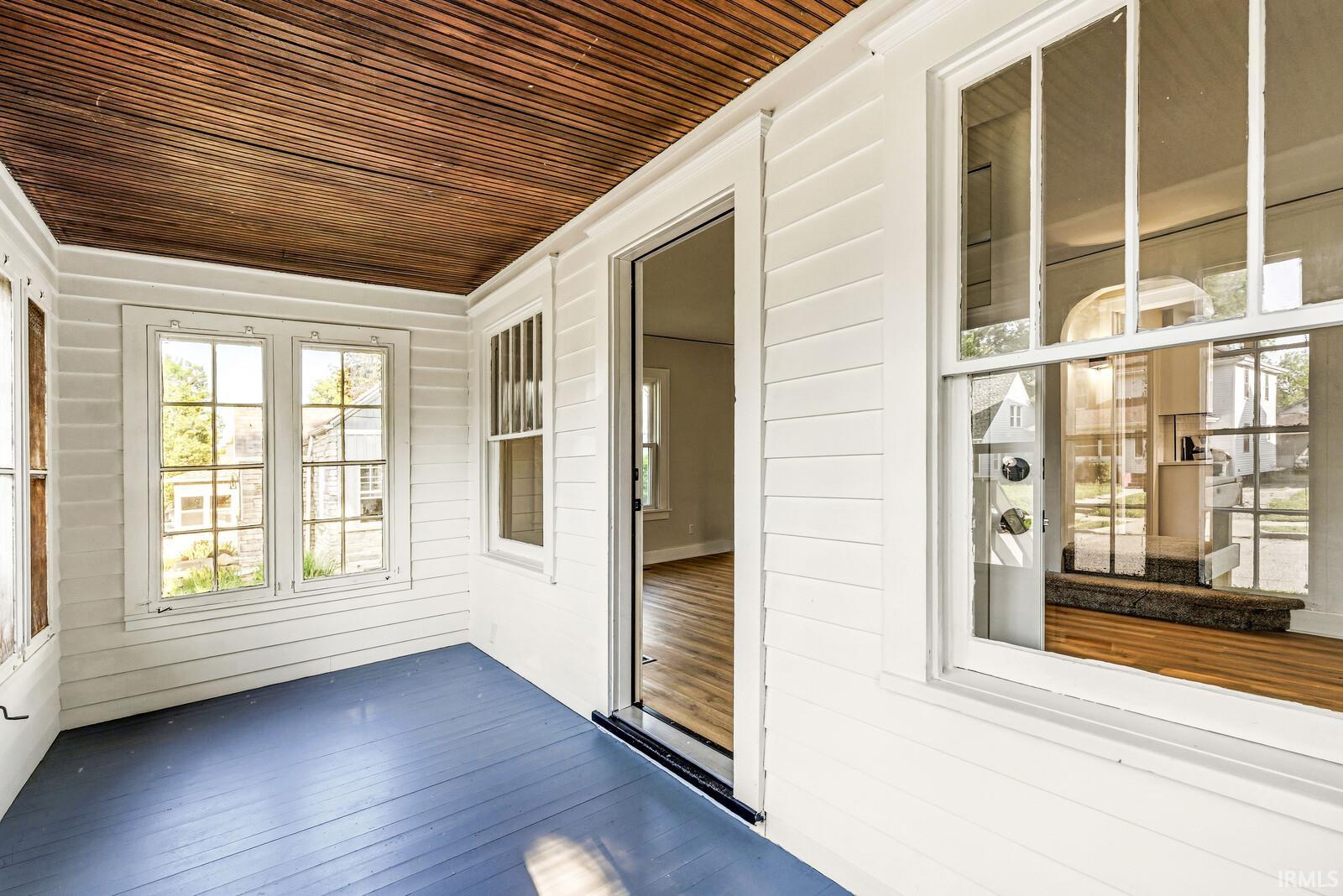 306 E Oakside Street South Bend IN 46614