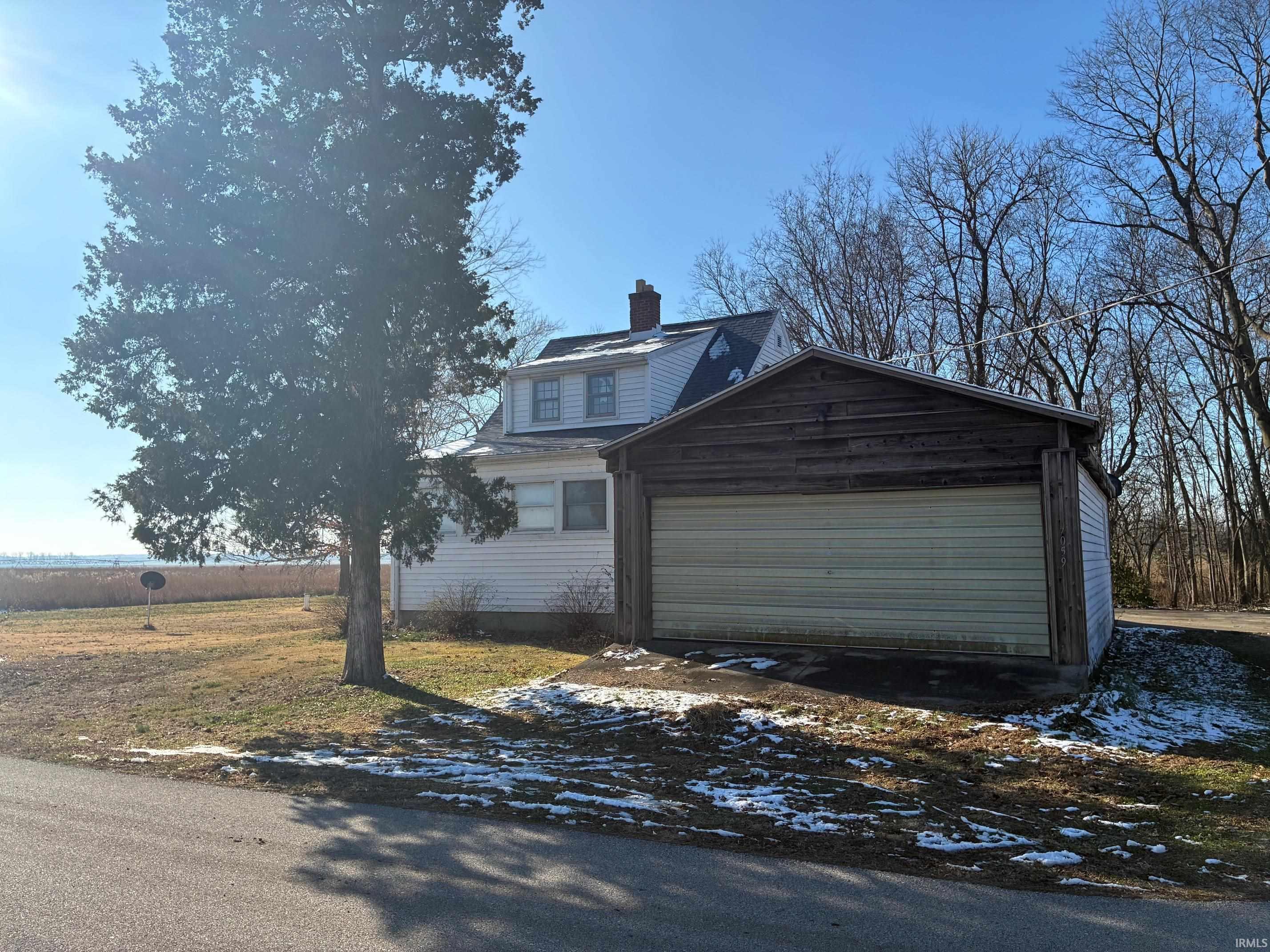 7059 S Beal Road Vincennes IN 47591