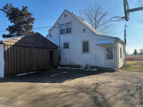 7059 S Beal Road Vincennes IN 47591