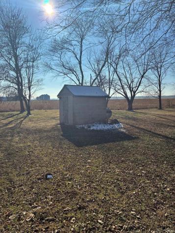 7059 S Beal Road Vincennes IN 47591