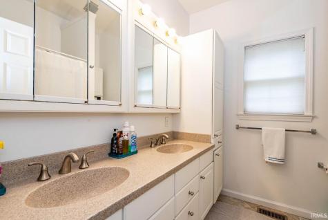 1218 W Acacia Court Bloomington IN 47404