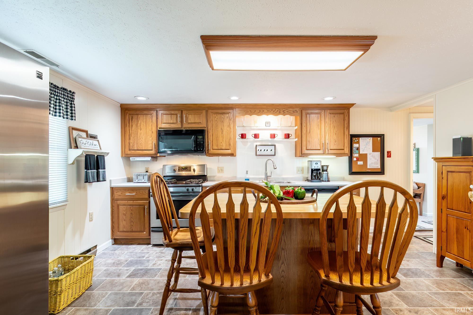 1823 S 445 E Royer Lake Lagrange IN 46761