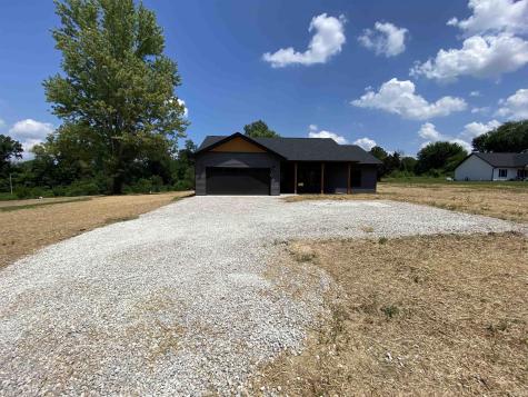 16 Trinton Avenue Bedford IN 47421