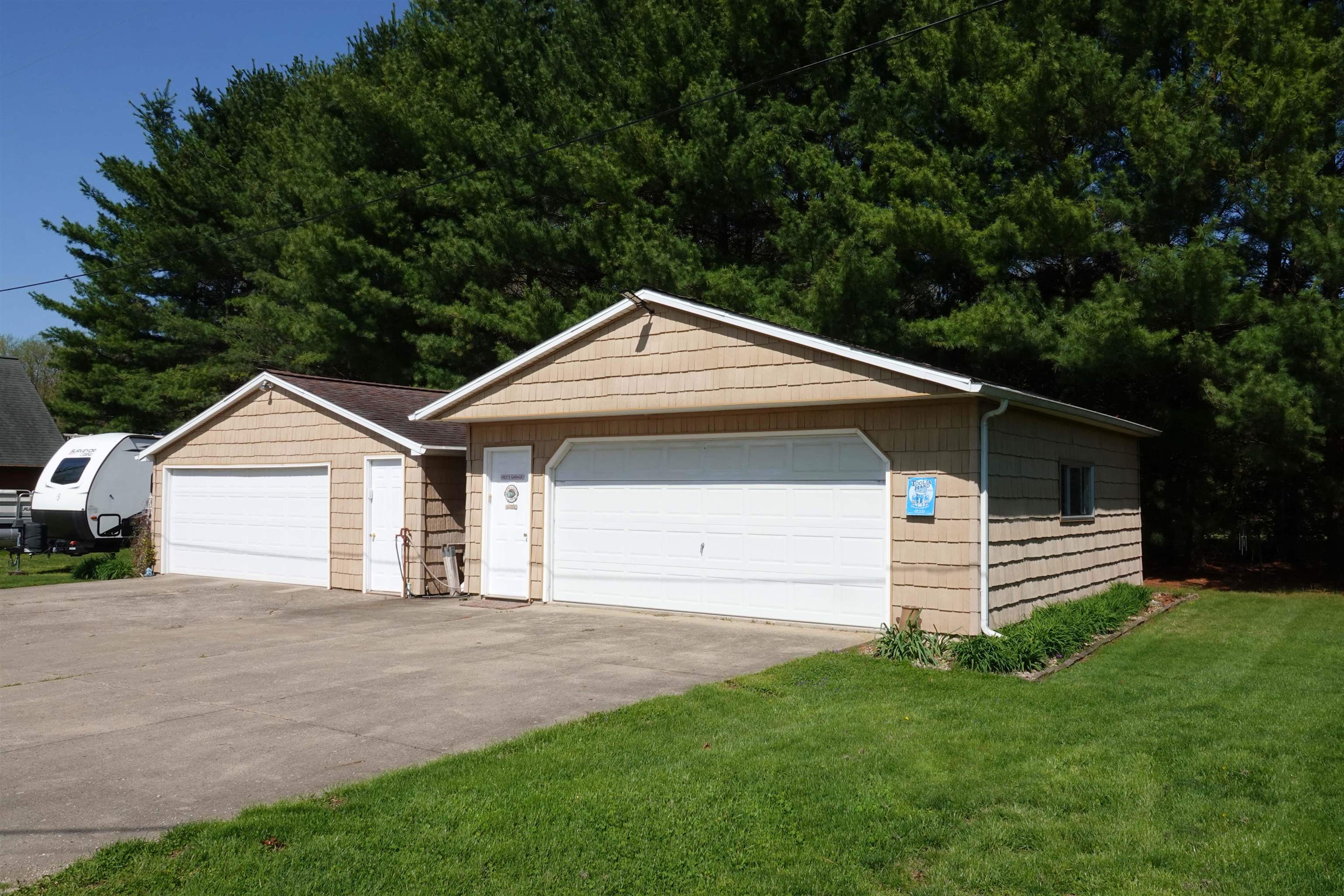 1165 S 495 East Lagrange IN 46761