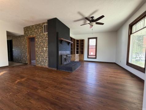 320 W Main Street Worthington IN 47471
