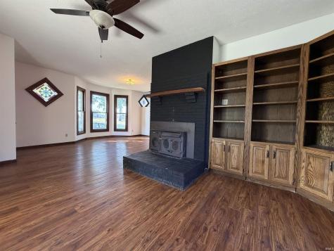 320 W Main Street Worthington IN 47471