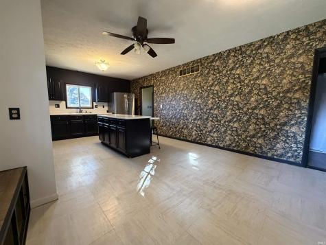 320 W Main Street Worthington IN 47471