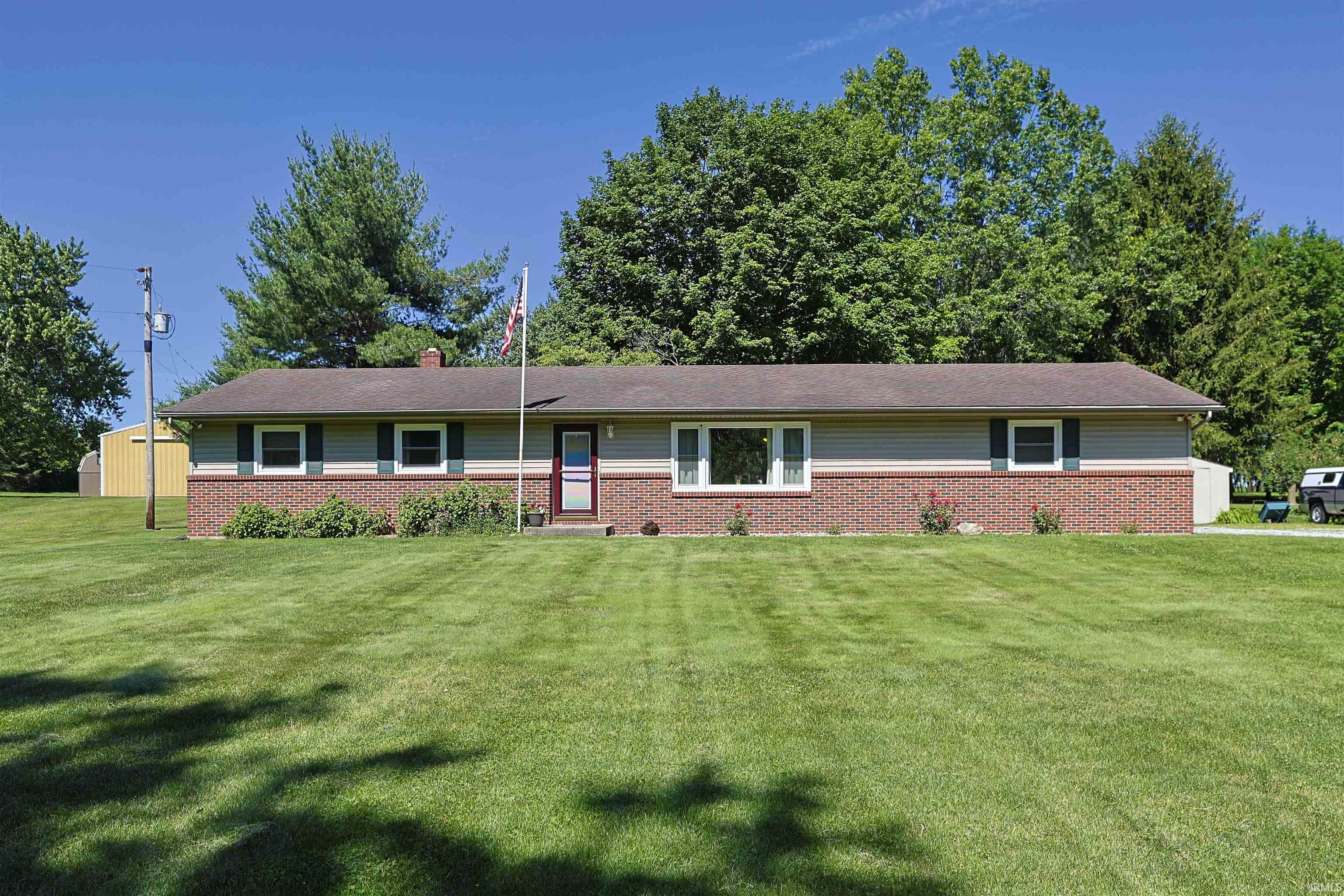6384 N 900 E Road New Carlisle IN 46552