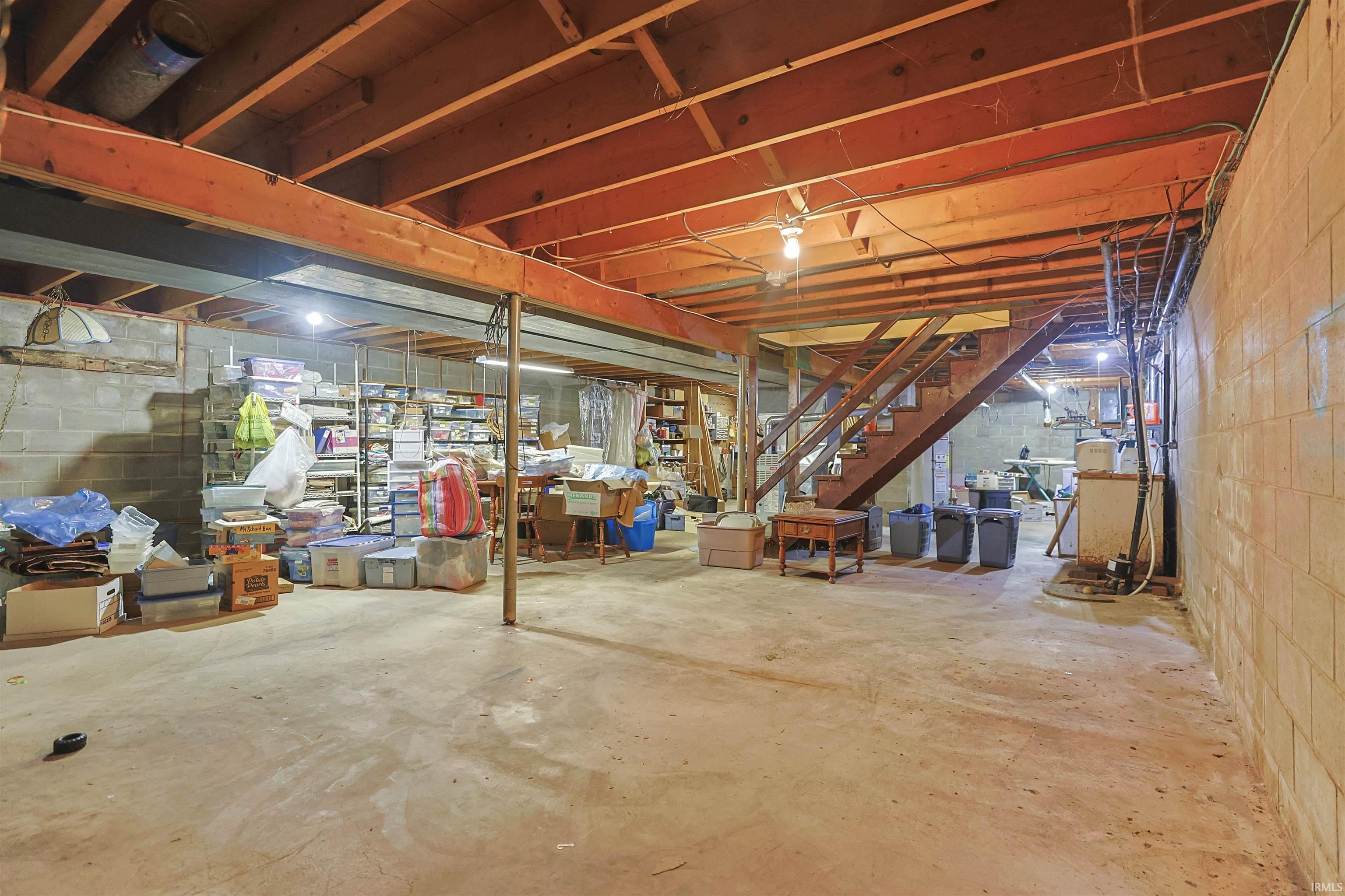 6384 N 900 E Road New Carlisle IN 46552