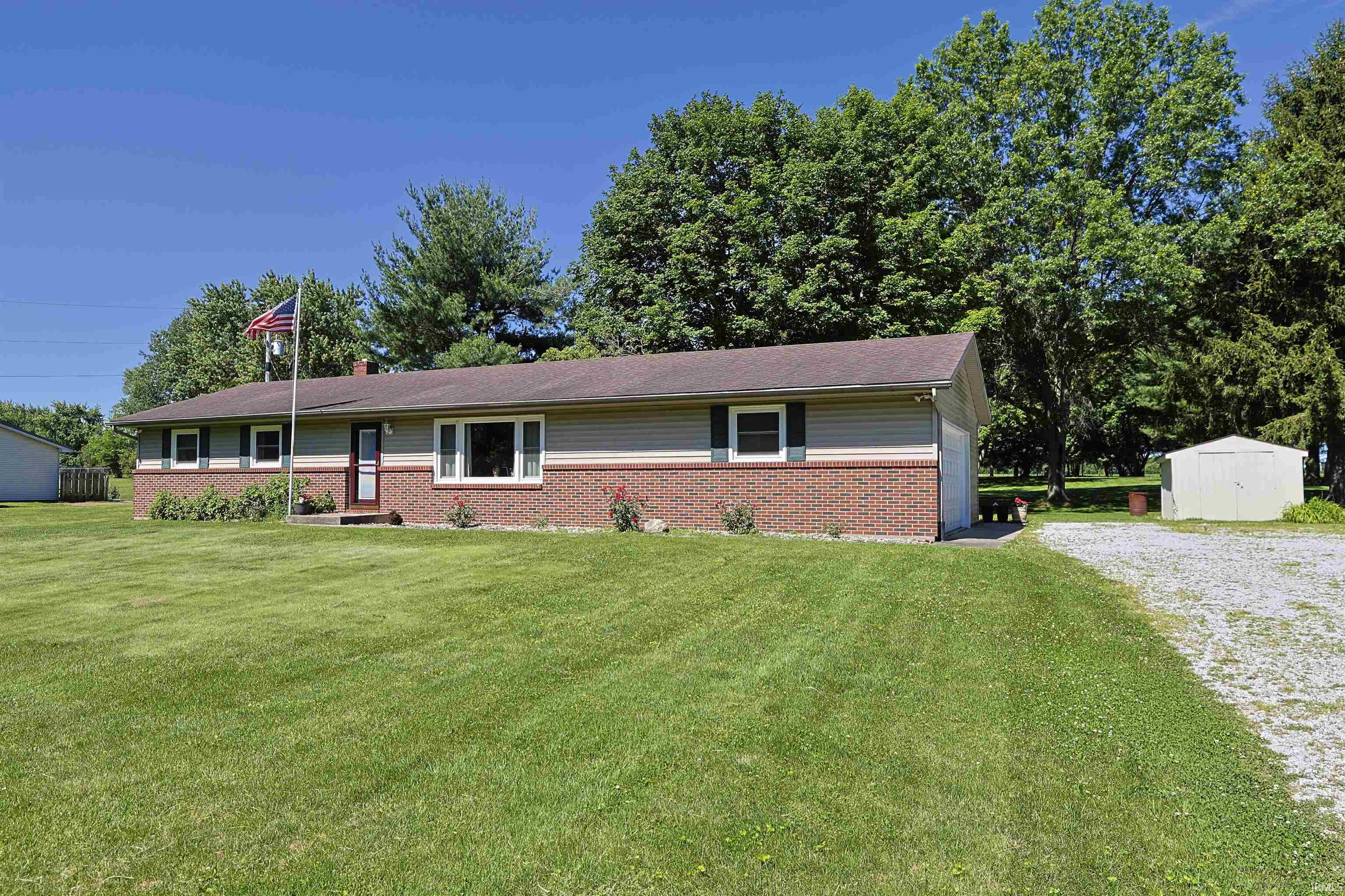 6384 N 900 E Road New Carlisle IN 46552