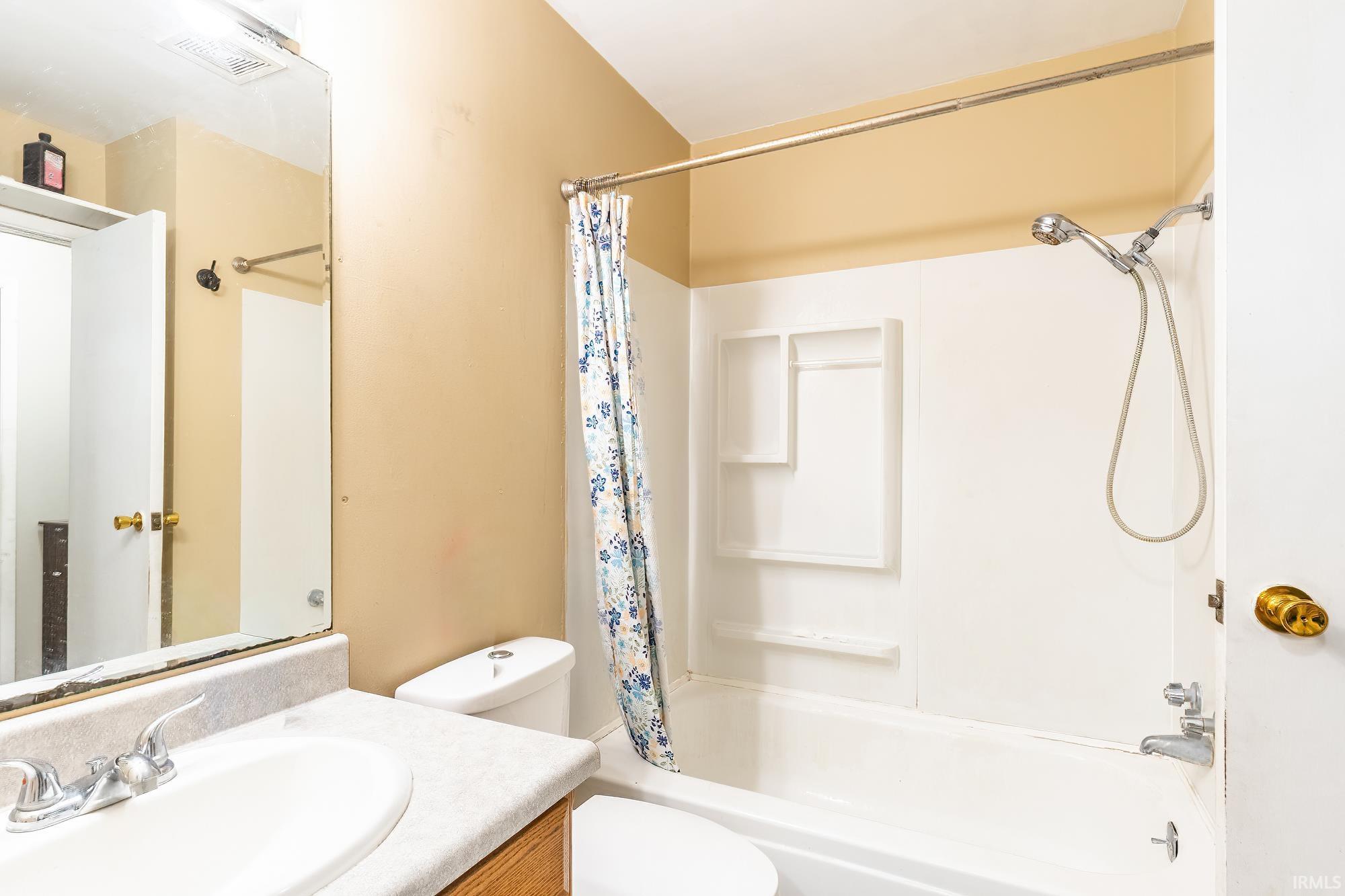 475 Parkway Street Lagrange IN 46761