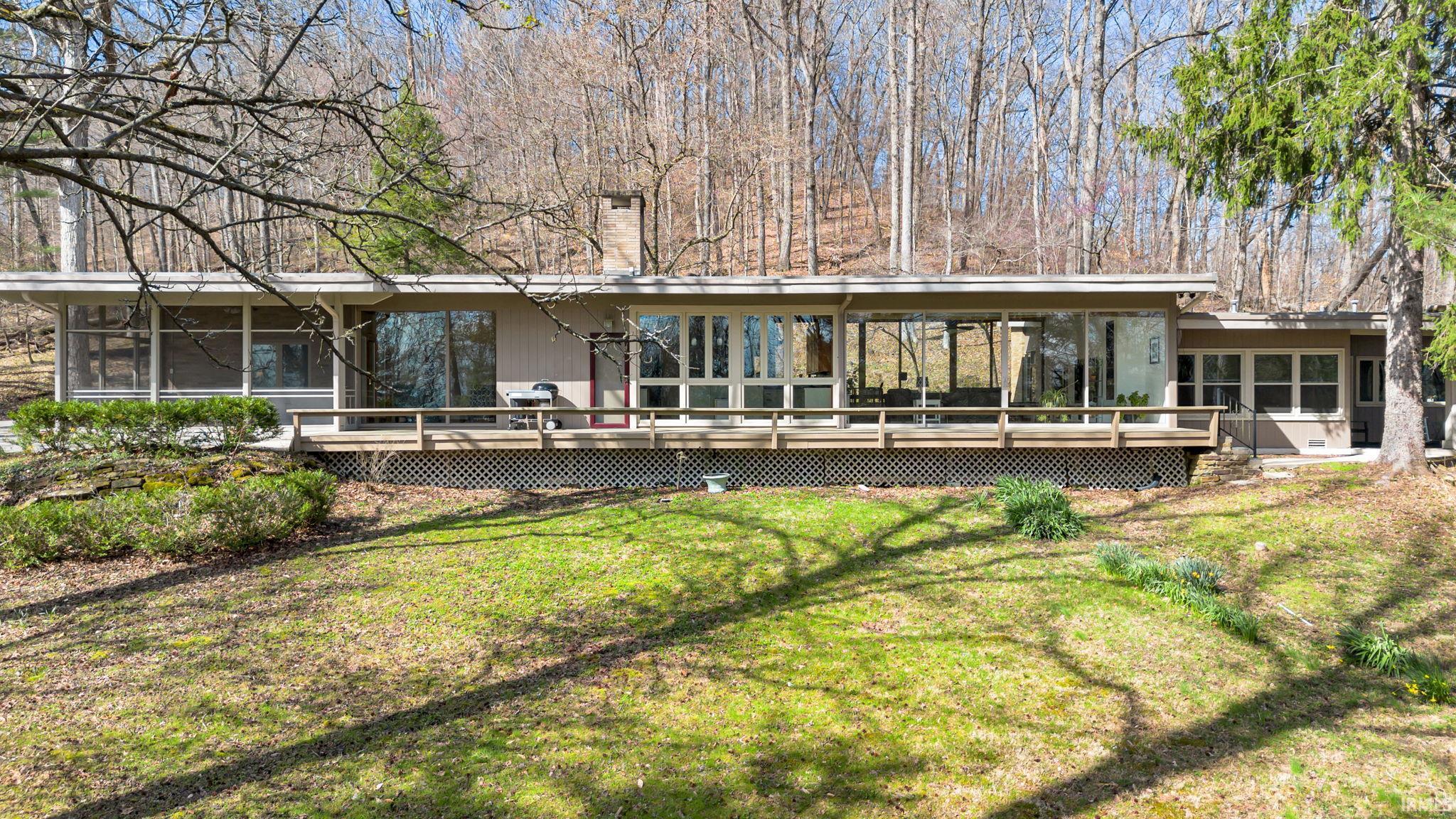 Columbus IN, 9806 Raintree Drive N