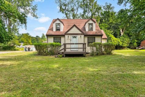 2718 S Locust Road South Bend IN 46614