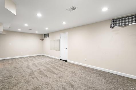 2718 S Locust Road South Bend IN 46614
