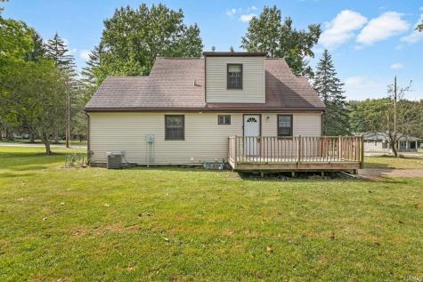 2718 S Locust Road South Bend IN 46614