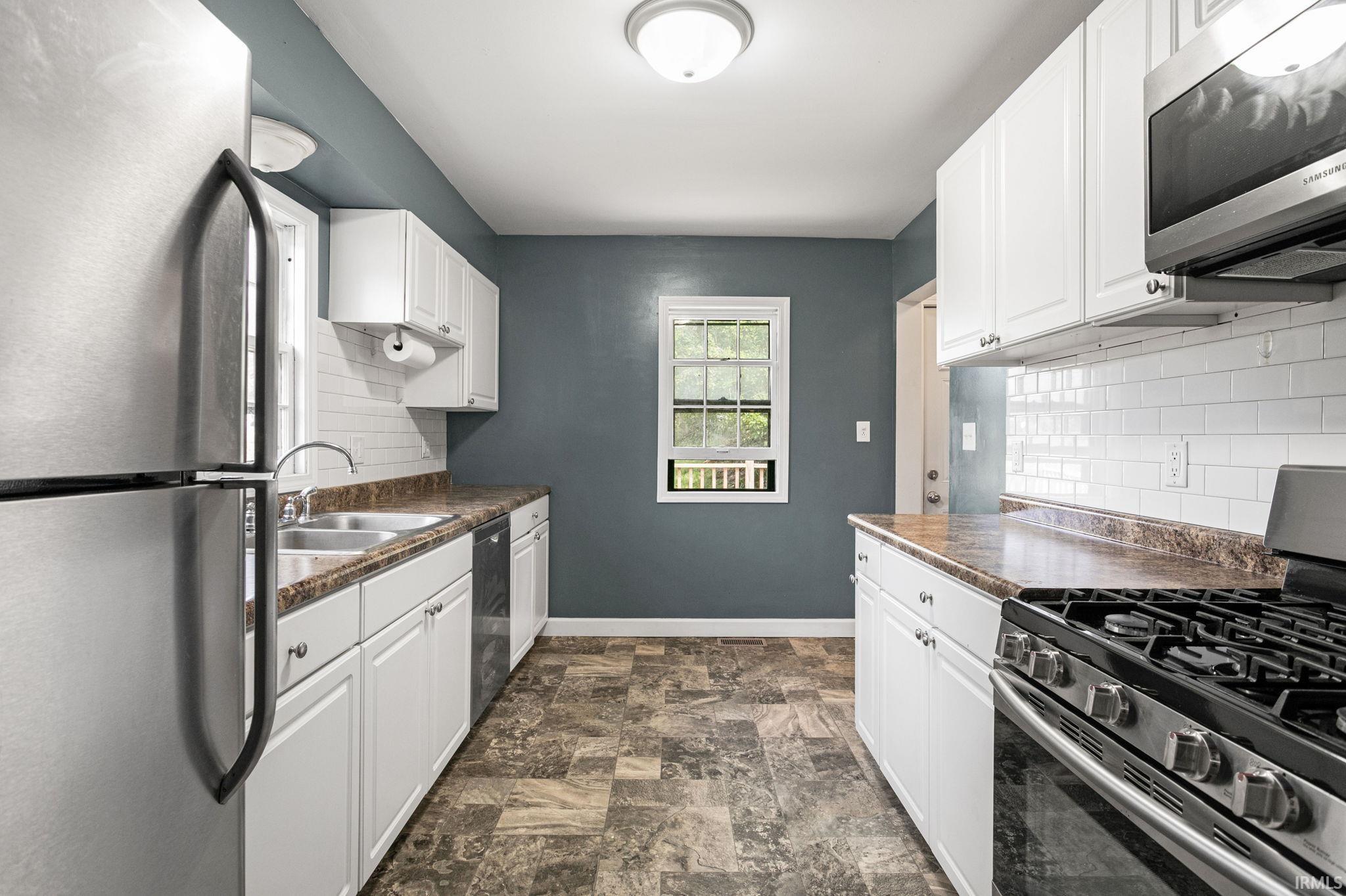 2718 S Locust Road South Bend IN 46614