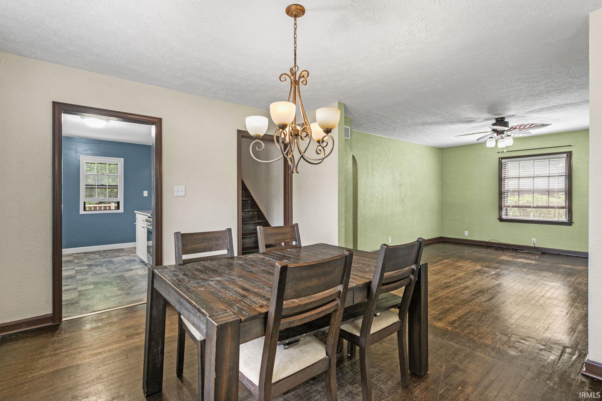 2718 S Locust Road South Bend IN 46614