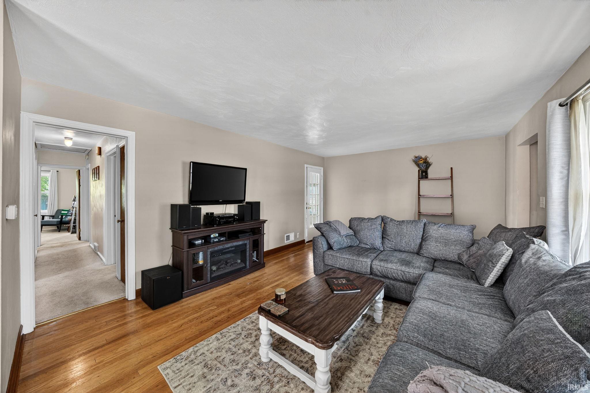 109 N Hawthorne Drive South Bend IN 46617