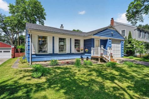 109 N Hawthorne Drive South Bend IN 46617