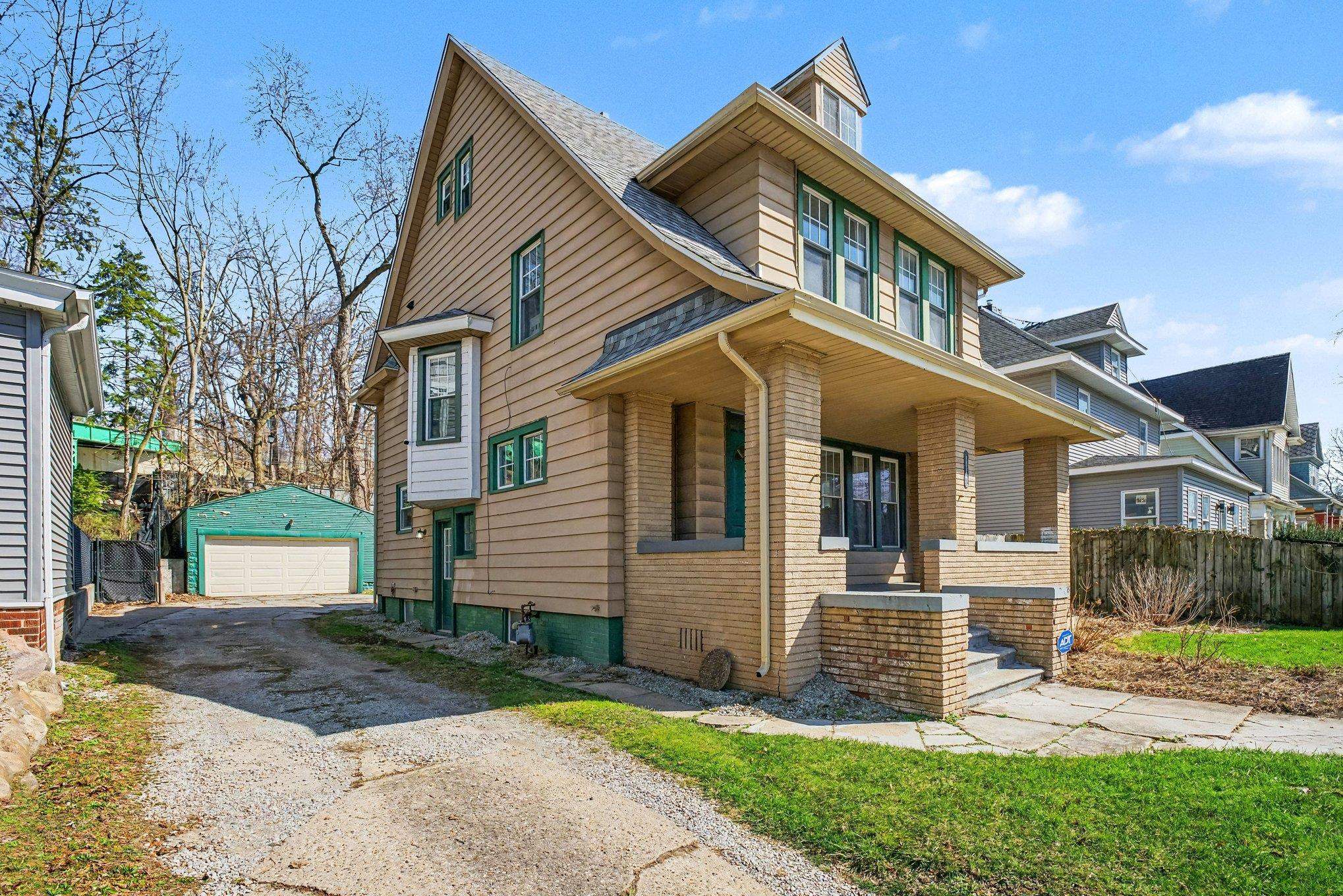 1110 N Michigan Street South Bend IN 46617