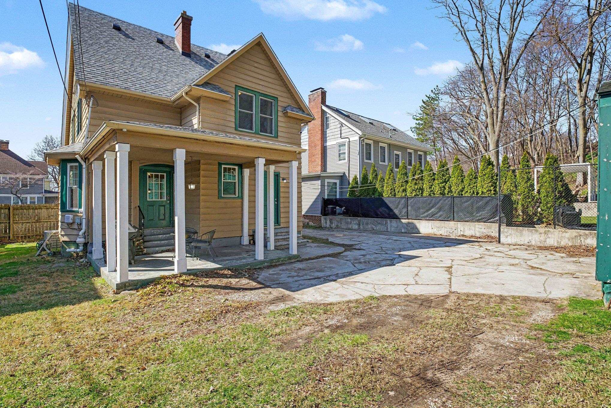 1110 N Michigan Street South Bend IN 46617