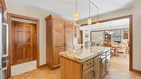 14233 Sugar Creek Road Fort Wayne IN 46814