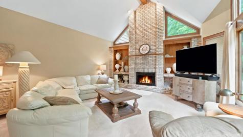 14233 Sugar Creek Road Fort Wayne IN 46814