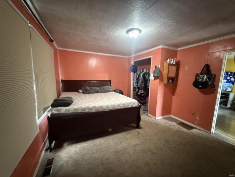 1402 W Hickory Street Union City IN 46390