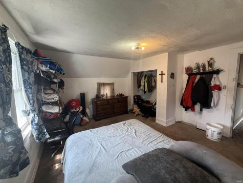 1402 W Hickory Street Union City IN 46390