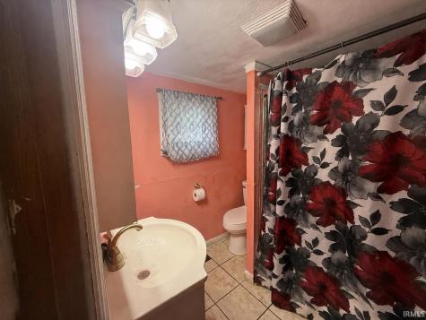 1402 W Hickory Street Union City IN 46390