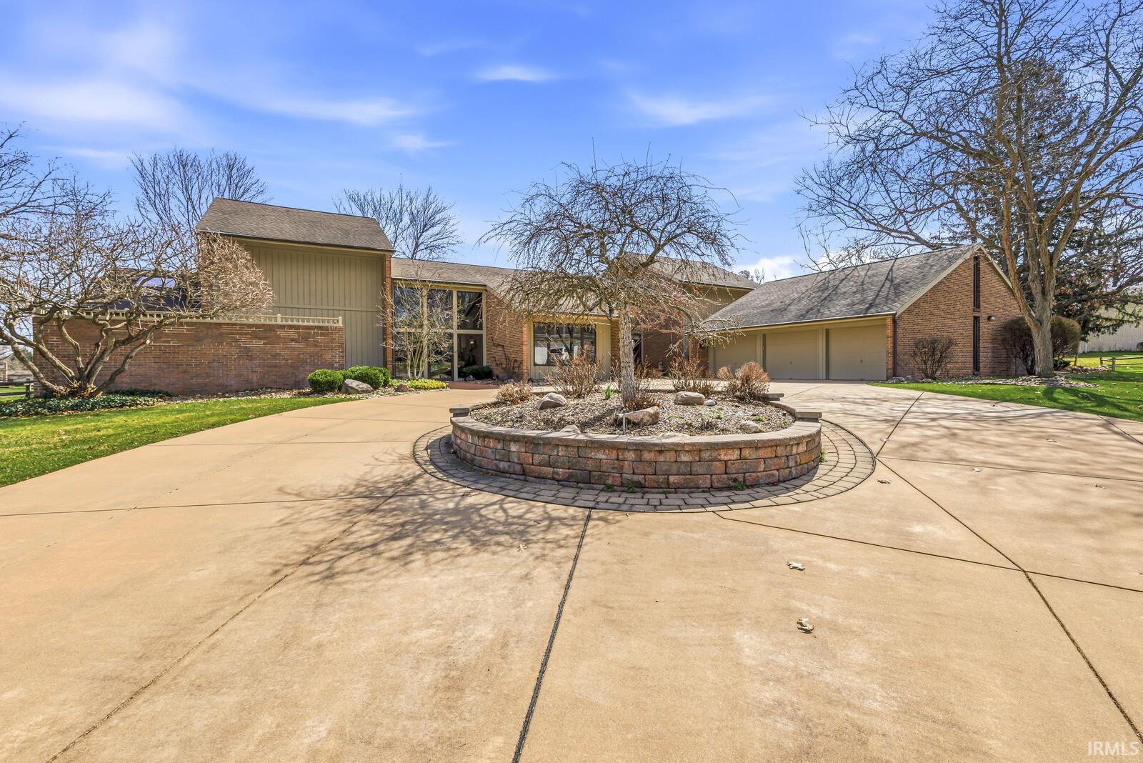 16976 Shandwick Lane Granger IN 46530
