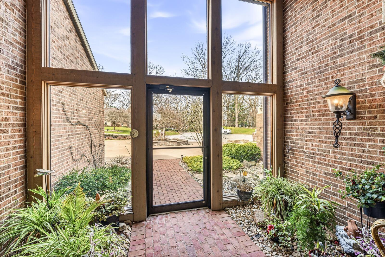 16976 Shandwick Lane Granger IN 46530