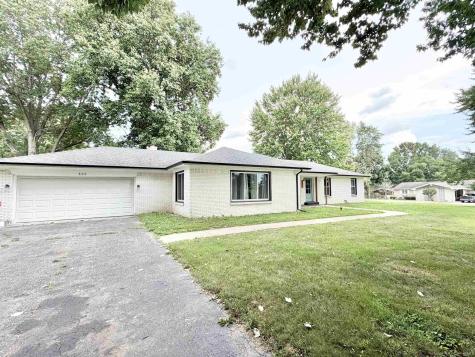 800 Upland Drive Logansport IN 46947