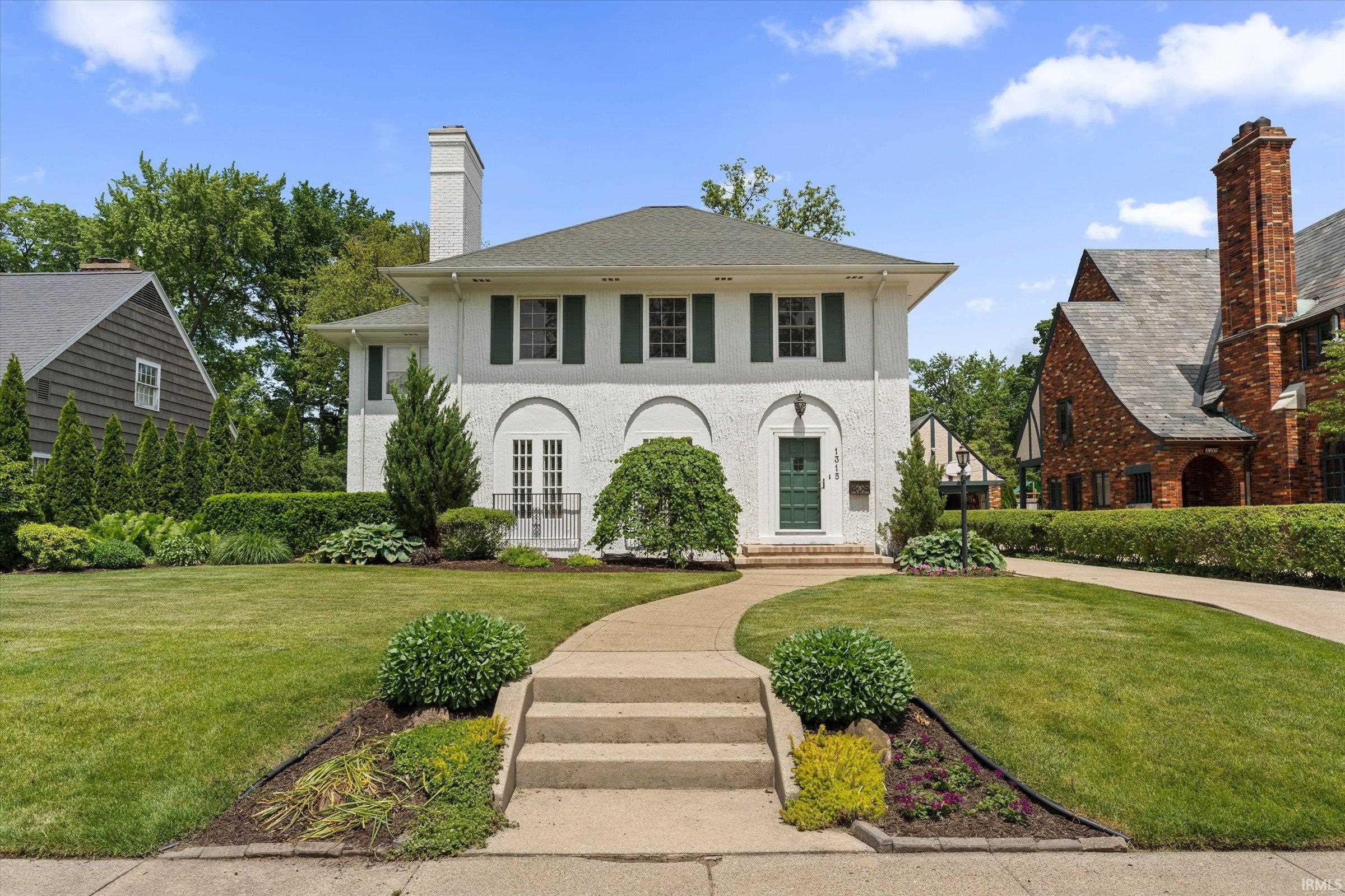 1315 E Wayne Street North Street South Bend IN 46615