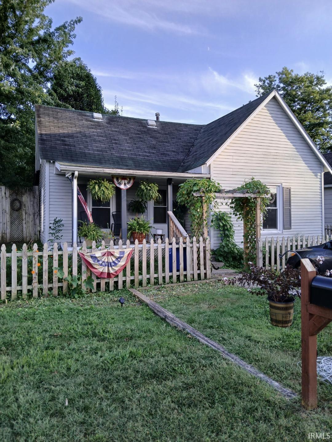 1010 W Warren Street Mitchell IN 47446