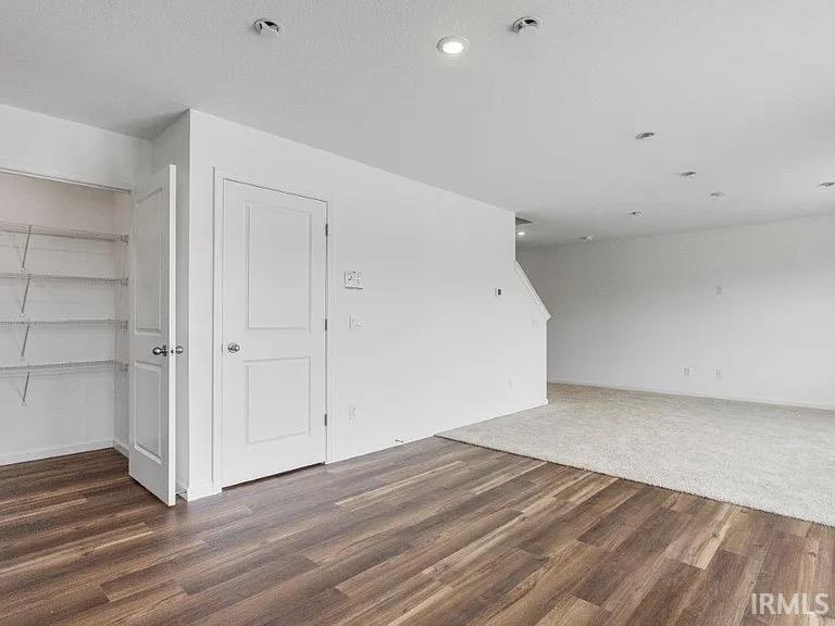 1401 Greencastle Drive Warsaw IN 46582