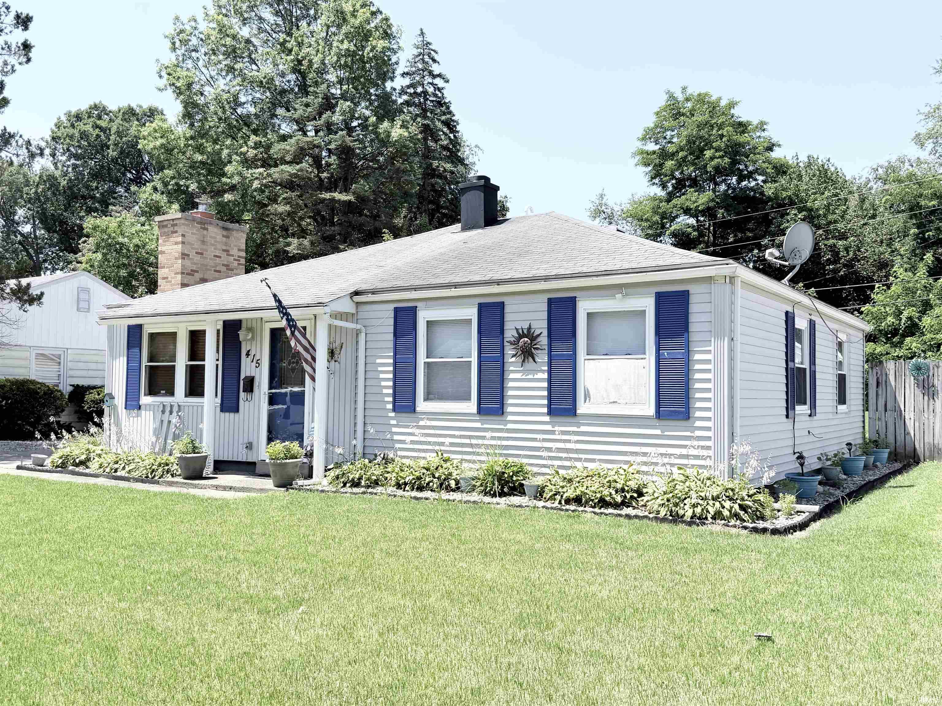 415 Manchester Drive South Bend IN 46615