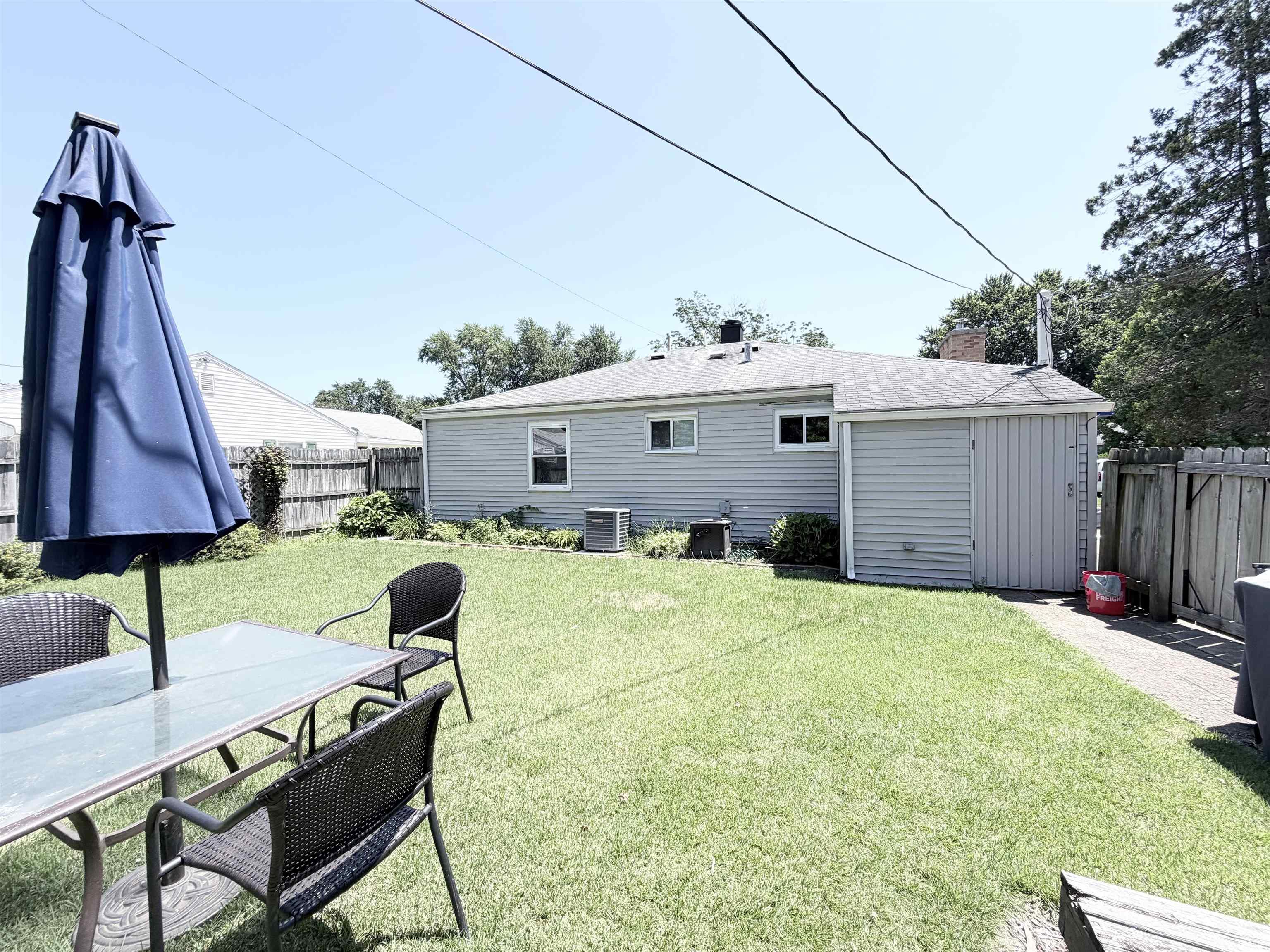 415 Manchester Drive South Bend IN 46615