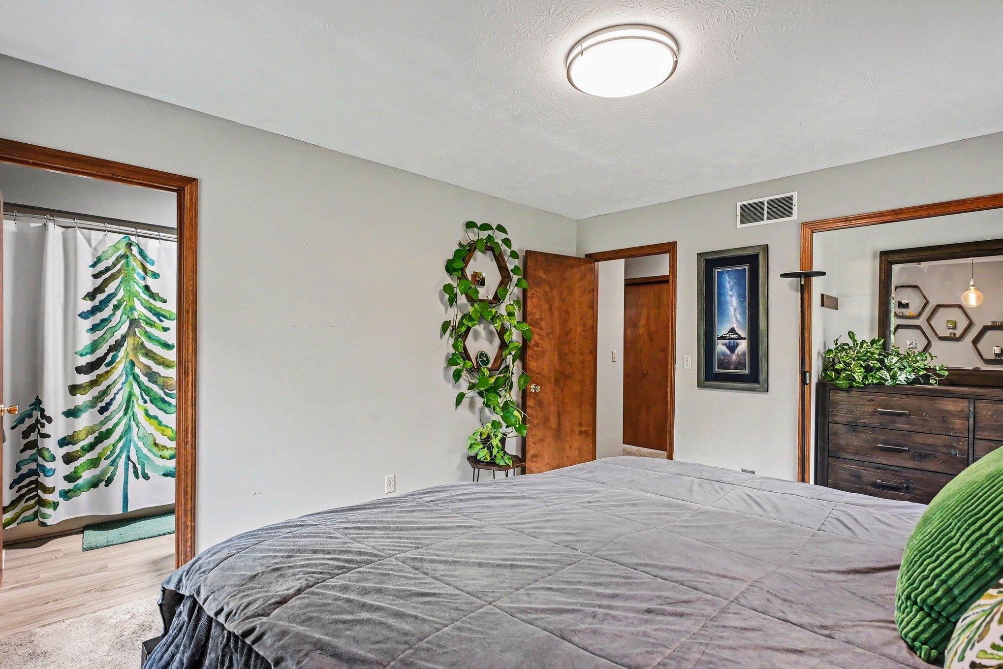 24434 Park Shore Drive Elkhart IN 46517