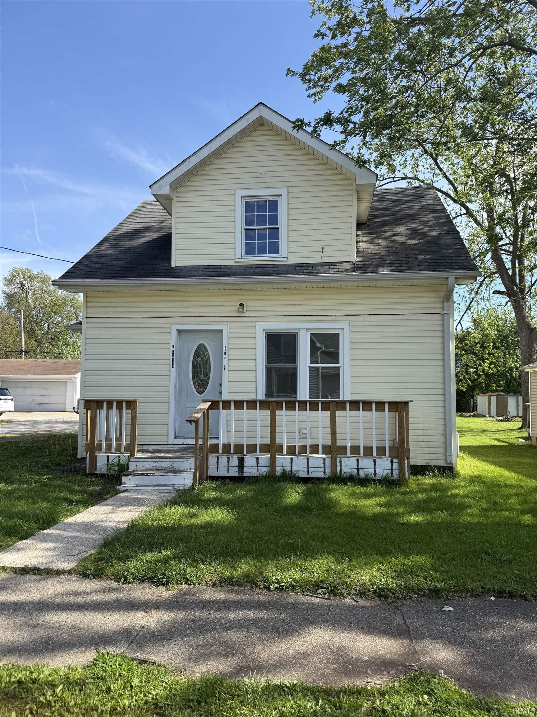 1101 W Mcclurg Street Frankfort IN 46041