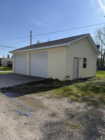 1101 W Mcclurg Street Frankfort IN 46041