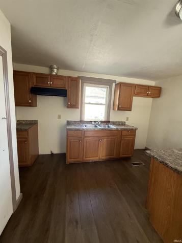 1101 W Mcclurg Street Frankfort IN 46041