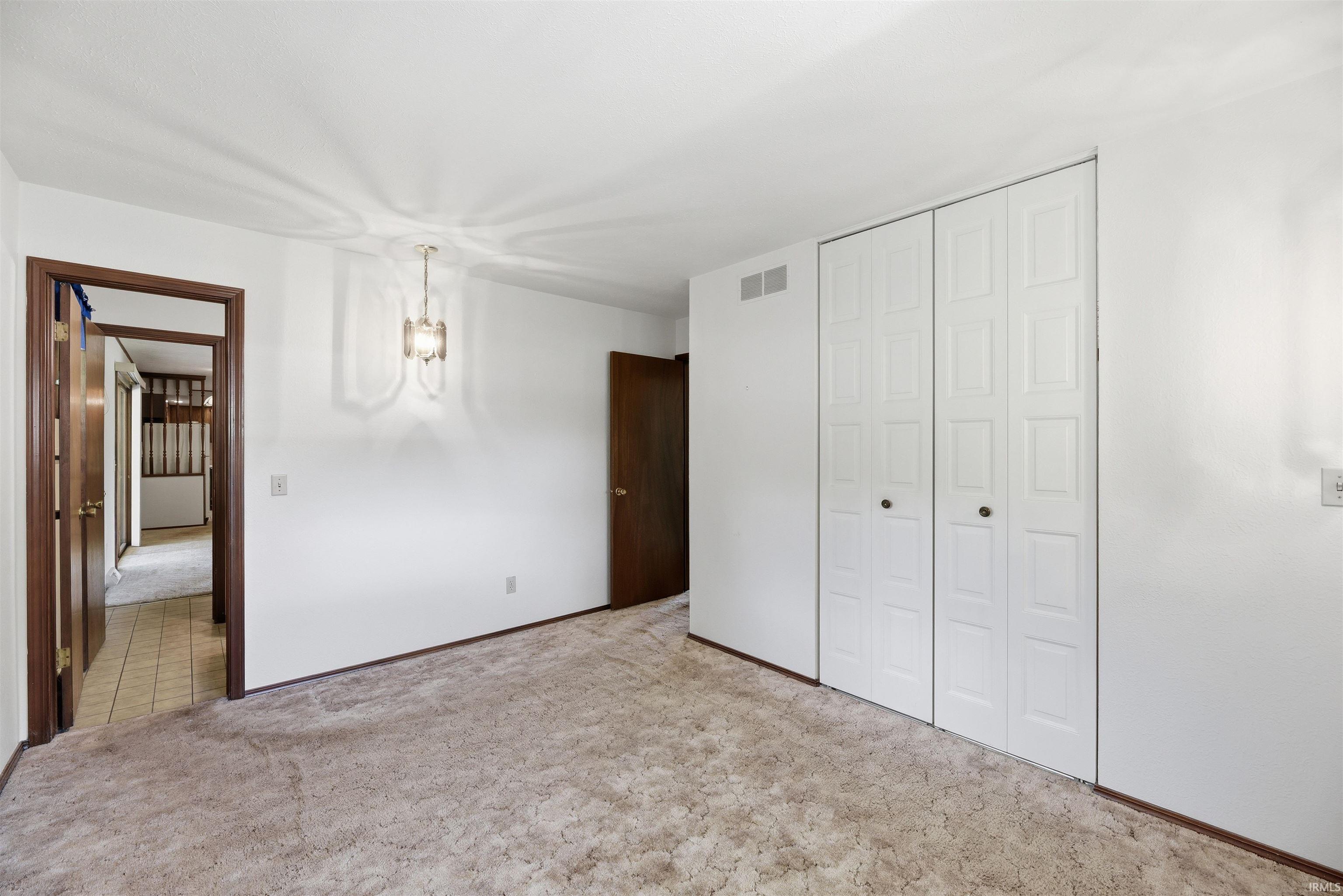 6266 N 900 E Road New Carlisle IN 46552